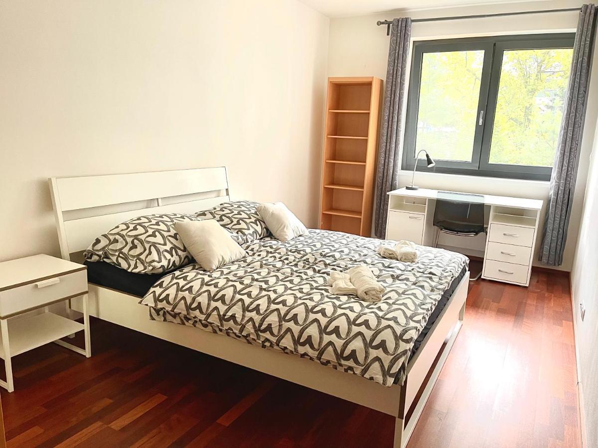 Centrum Park Apartment+ Prague Luaran gambar