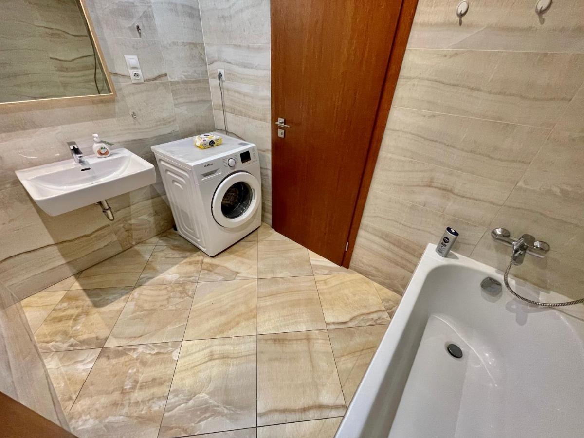 Centrum Park Apartment+ Prague Luaran gambar