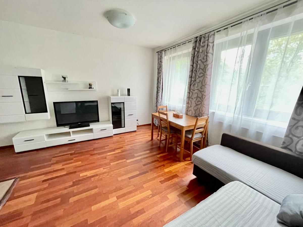 Centrum Park Apartment+ Prague Luaran gambar